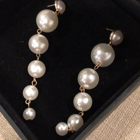 NEW Bride’s Natural white pearl drop earrings - Picture 3 of 3